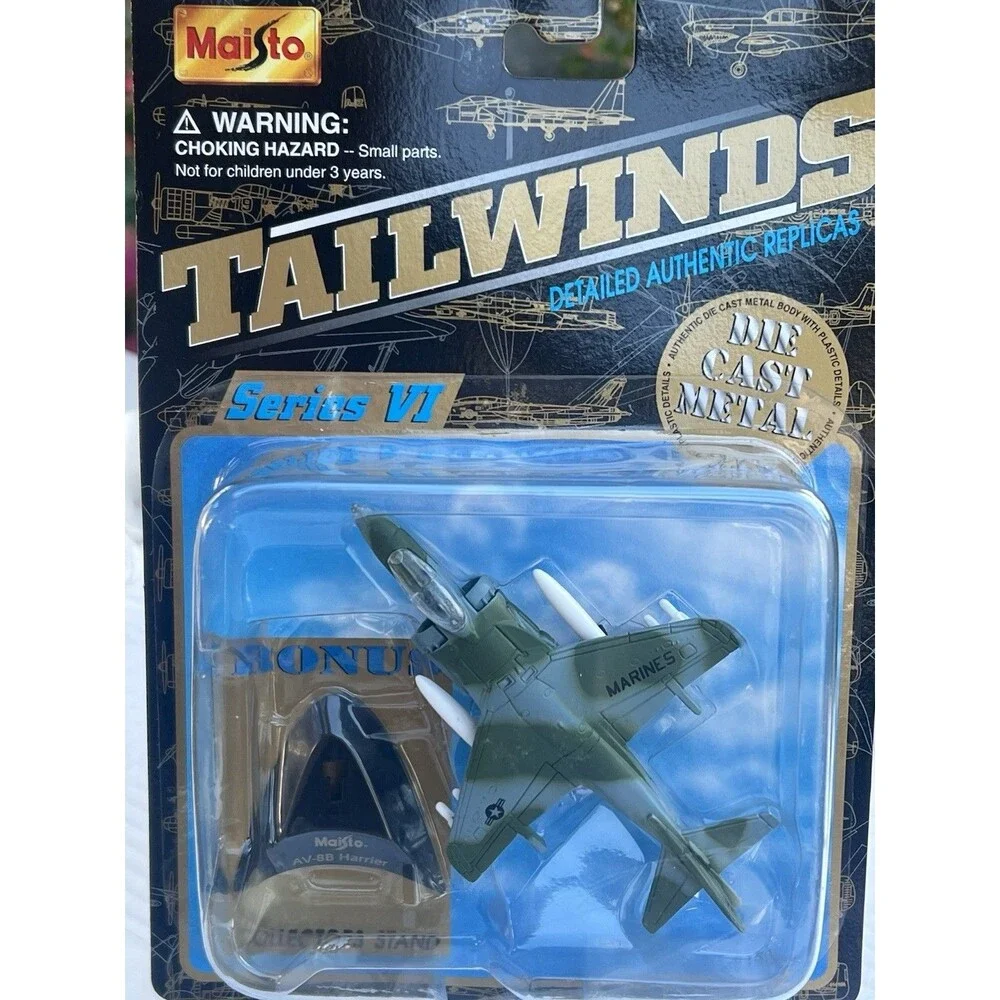 MAISTO 2001 TAILWINDS SERIES VI DIE CAST MILLITARY PLANE AV-8B HARRIER W/ STAND